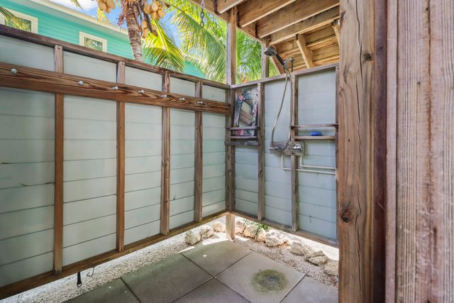 537 Heck Avenue, Little Torch Key, FL 33042