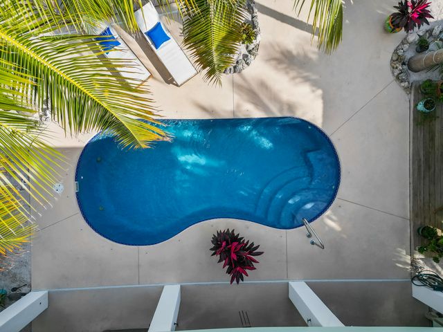 537 Heck Avenue, Little Torch Key, FL 33042