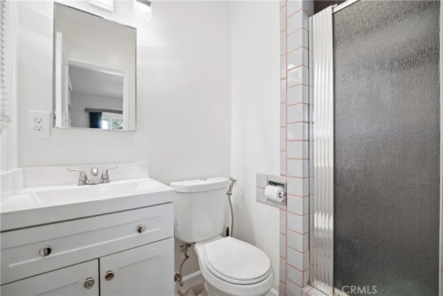 17061 Lorne, Lake Balboa, CA 91406