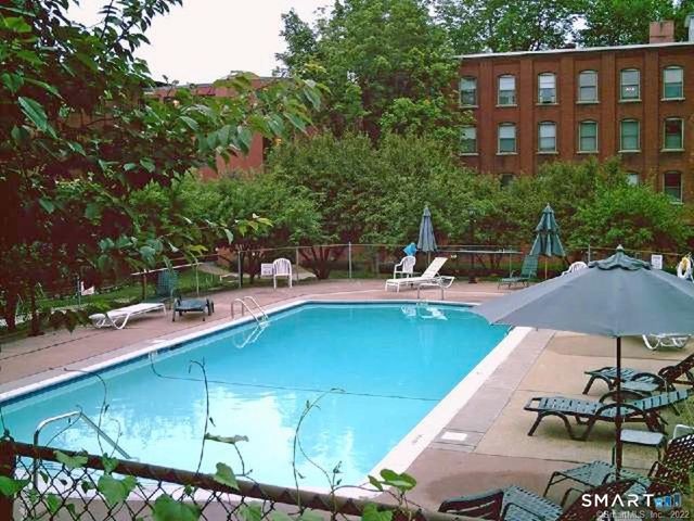 222 Williams Street East 331, Glastonbury, CT 06033