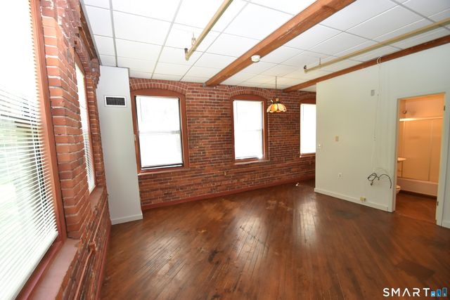 222 Williams Street East 331, Glastonbury, CT 06033