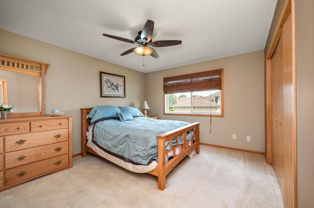 6194 Karmen Avenue NE, Albertville, MN 55301