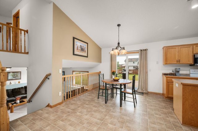 6194 Karmen Avenue NE, Albertville, MN 55301