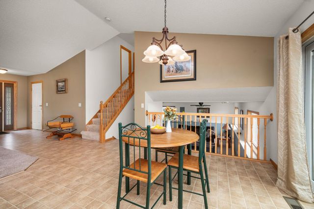 6194 Karmen Avenue NE, Albertville, MN 55301