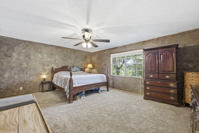 422 Bonifacious Road, Tunnel Hill, GA 30755
