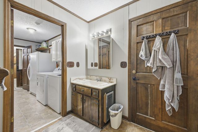 422 Bonifacious Road, Tunnel Hill, GA 30755