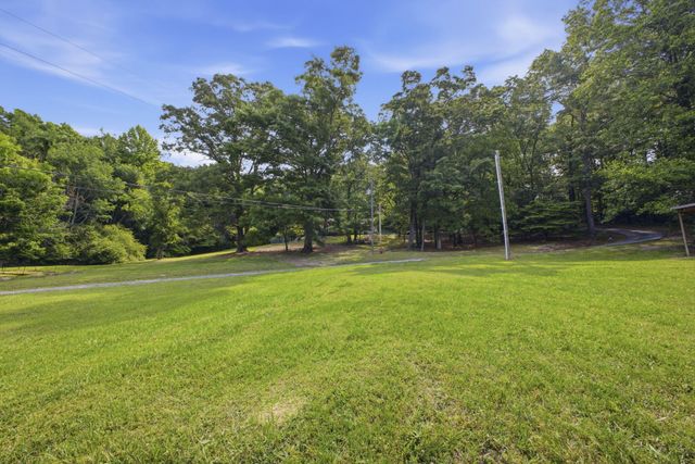 422 Bonifacious Road, Tunnel Hill, GA 30755
