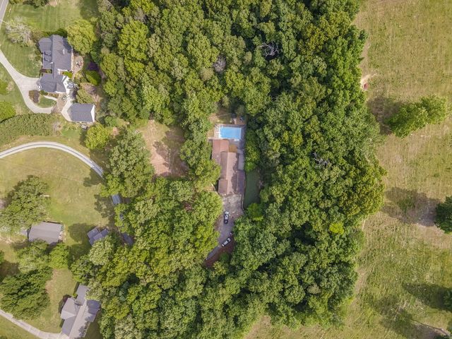 422 Bonifacious Road, Tunnel Hill, GA 30755