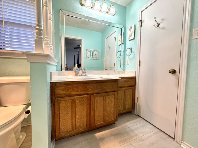 713 Owens Drive, Crowley, TX 76036