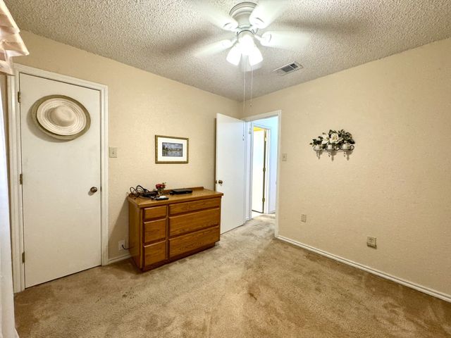713 Owens Drive, Crowley, TX 76036