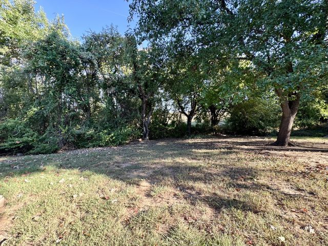 713 Owens Drive, Crowley, TX 76036