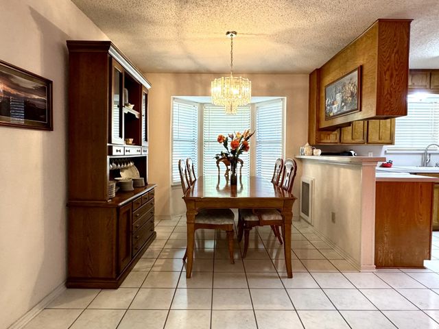 713 Owens Drive, Crowley, TX 76036