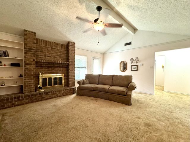 713 Owens Drive, Crowley, TX 76036