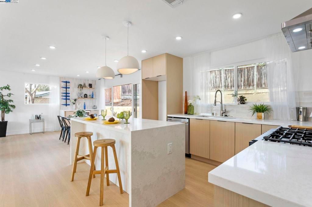 365 Monaco Ave, Union City, CA 94587