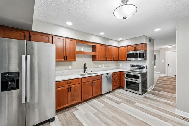 604 3rd Street NW, Altoona, IA 50009