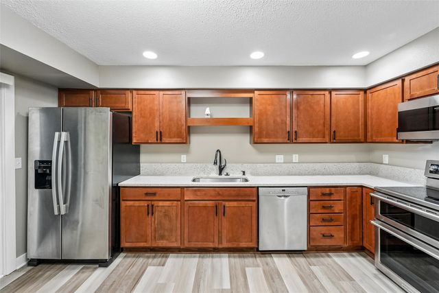 604 3rd Street NW, Altoona, IA 50009
