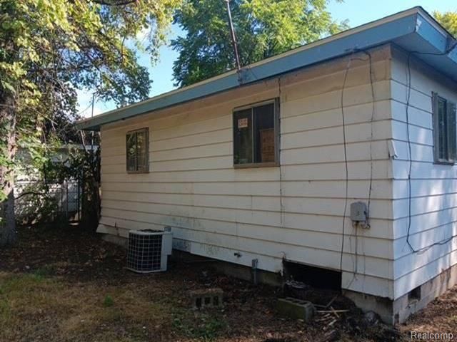 2801 Oakwood Avenue, Saginaw, MI 48601