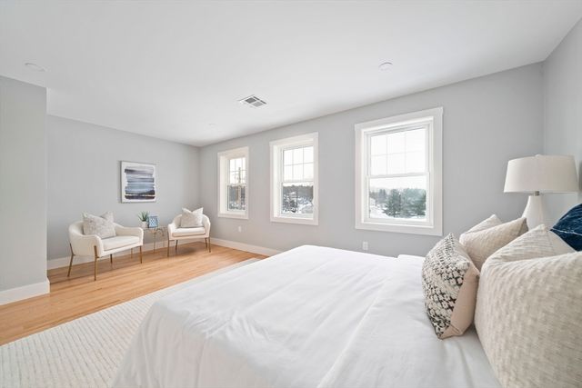 87 Neponset Street 87, Canton, MA 02021