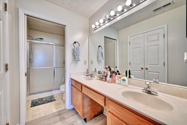 6949 Parkview Drive, Florence, KY 41042