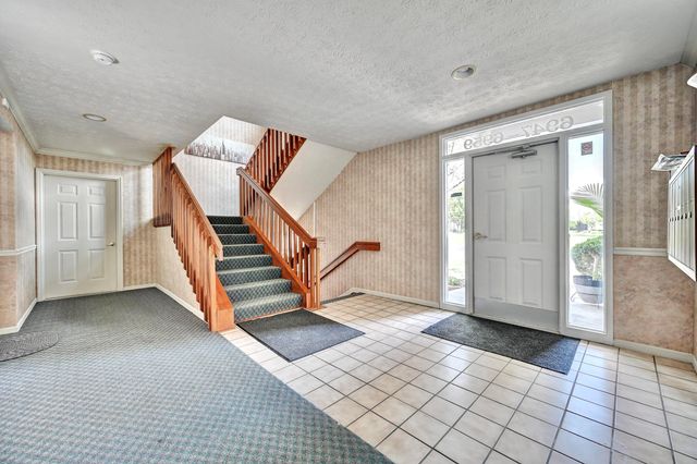 6949 Parkview Drive, Florence, KY 41042