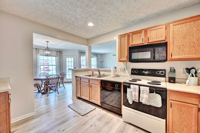 6949 Parkview Drive, Florence, KY 41042