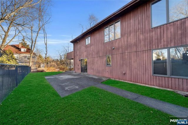 325 High Street, Closter, NJ 07624