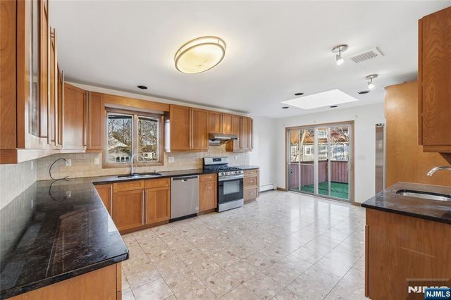 325 High Street, Closter, NJ 07624