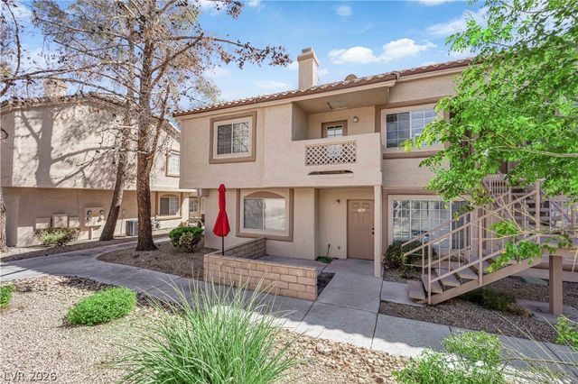 1600 North Torrey Pines Drive 202, Las Vegas, NV 89108