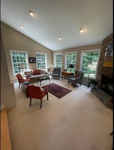 9 Governor Smith Drive, St. Albans City, VT 05478