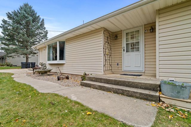 101 Deppiesse ROAD, Random Lake, WI 53075