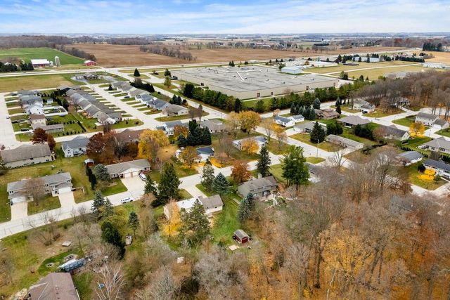 101 Deppiesse ROAD, Random Lake, WI 53075