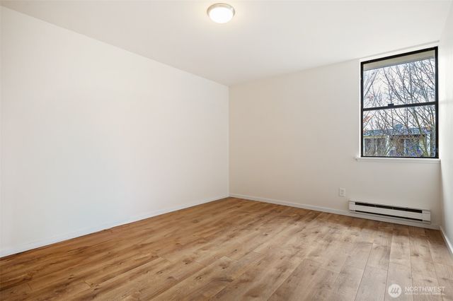 802 N 43rd Street, Seattle, WA 98103