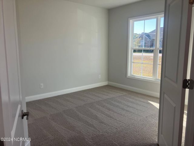 1306 Caracara Drive Model Home, New Bern, NC 28560