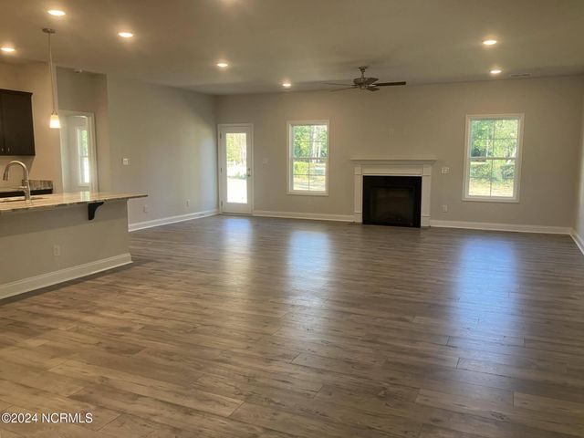 1306 Caracara Drive Model Home, New Bern, NC 28560