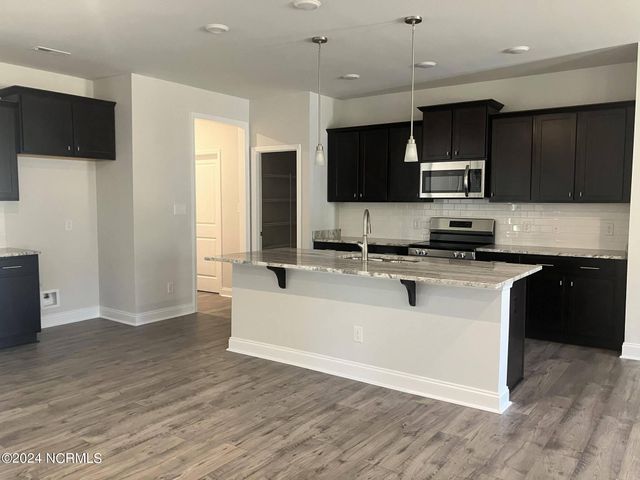 1306 Caracara Drive Model Home, New Bern, NC 28560