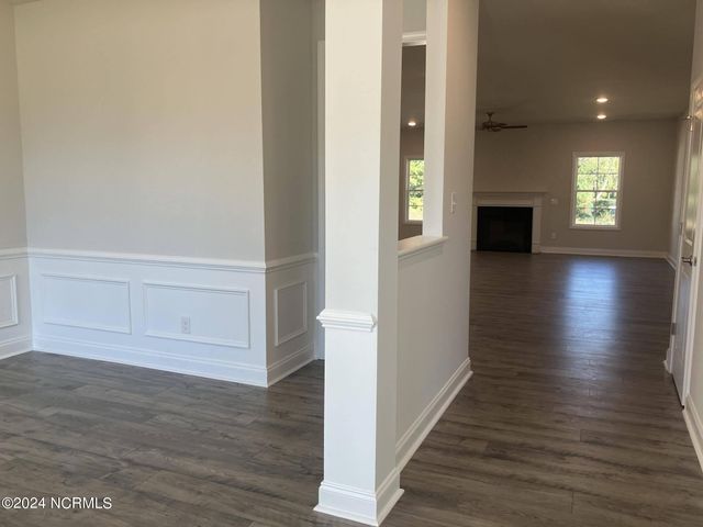 1306 Caracara Drive Model Home, New Bern, NC 28560