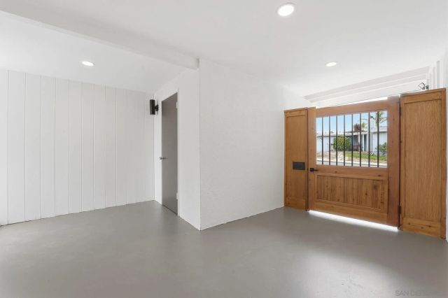 9348 Horton Dr, La Mesa, CA 91942