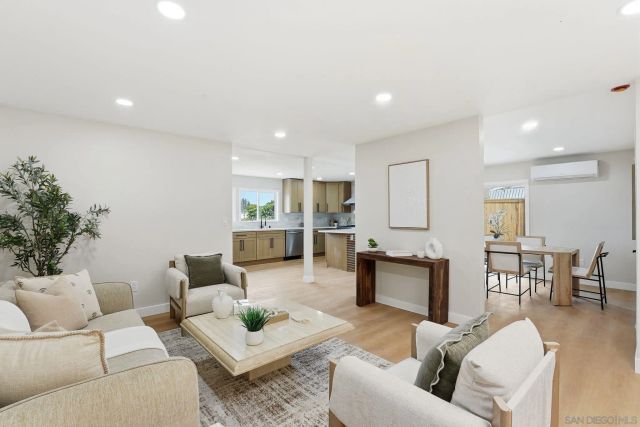 9348 Horton Dr, La Mesa, CA 91942