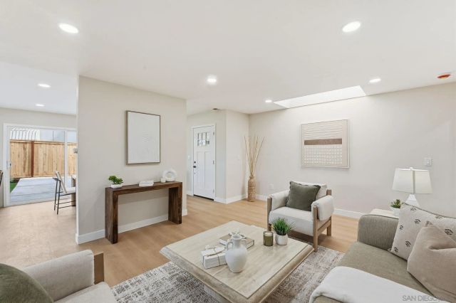 9348 Horton Dr, La Mesa, CA 91942