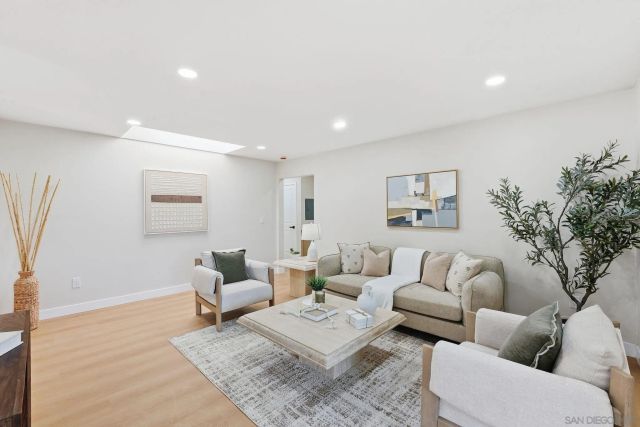 9348 Horton Dr, La Mesa, CA 91942