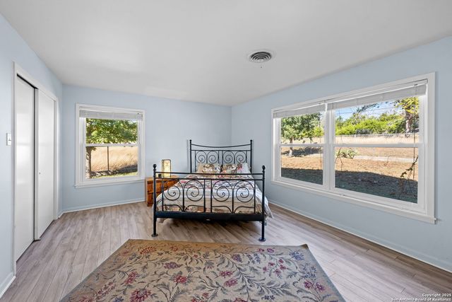 88 Oak Alley, Kerrville, TX 78028