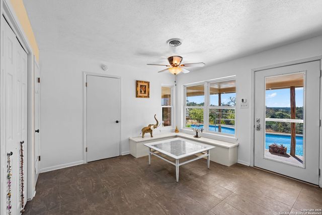 88 Oak Alley, Kerrville, TX 78028