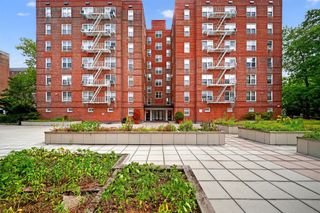 517 Riverdale Avenue 4A, Yonkers, NY 10705