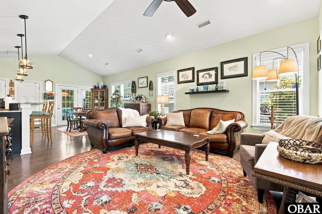 Image 13 of property listing at 800 Lindsey Lane, Manteo, NC 27954