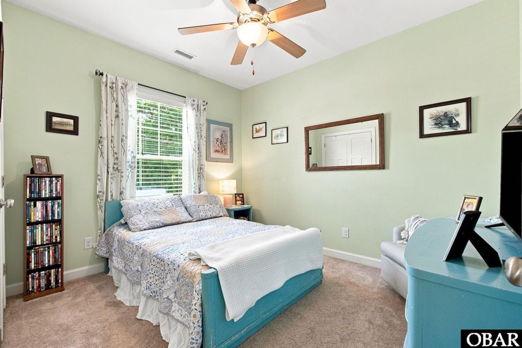 Image 16 of property listing at 800 Lindsey Lane, Manteo, NC 27954