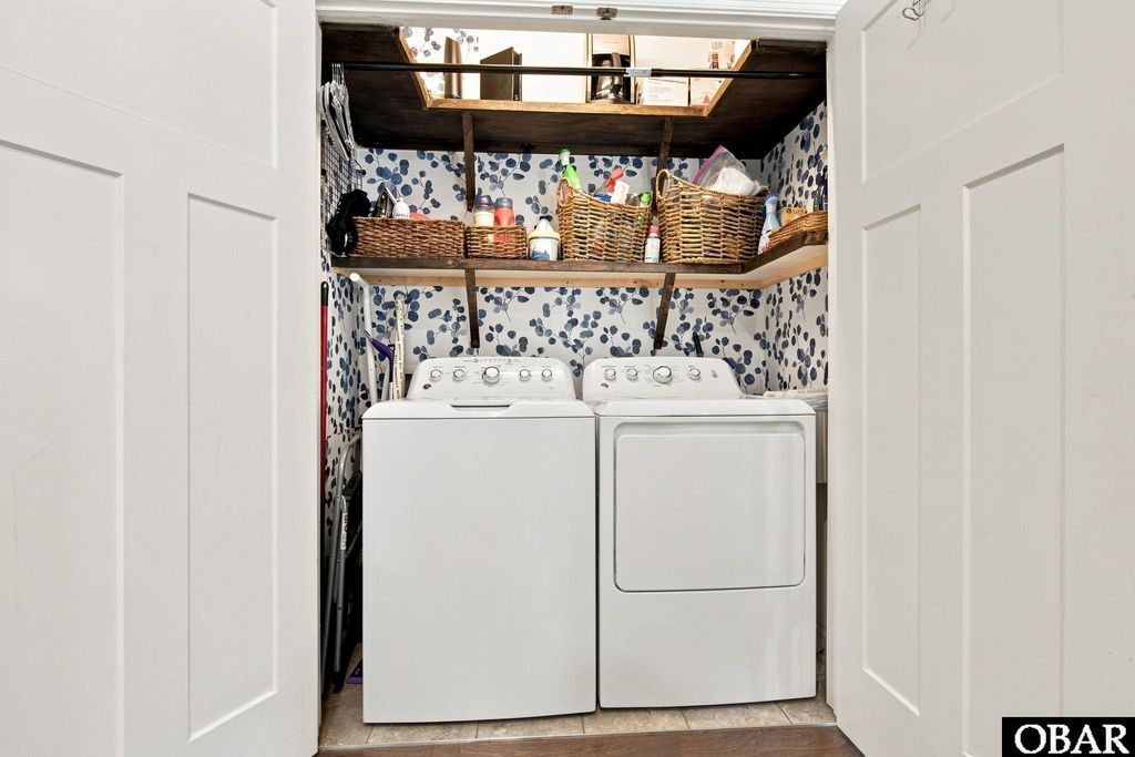 Image 22 of property listing at 800 Lindsey Lane, Manteo, NC 27954