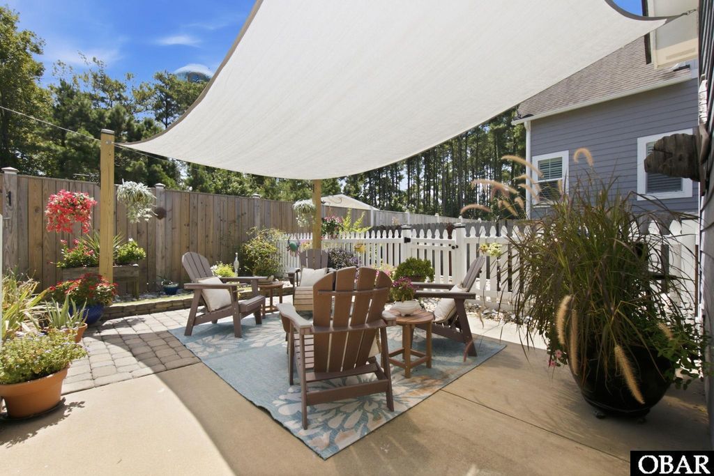 Image 31 of property listing at 800 Lindsey Lane, Manteo, NC 27954