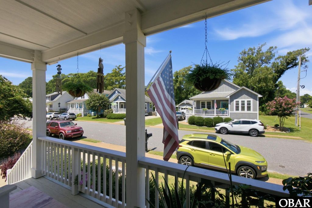 Image 42 of property listing at 800 Lindsey Lane, Manteo, NC 27954