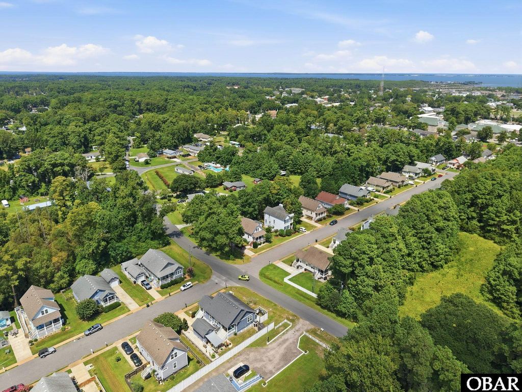 Image 47 of property listing at 800 Lindsey Lane, Manteo, NC 27954