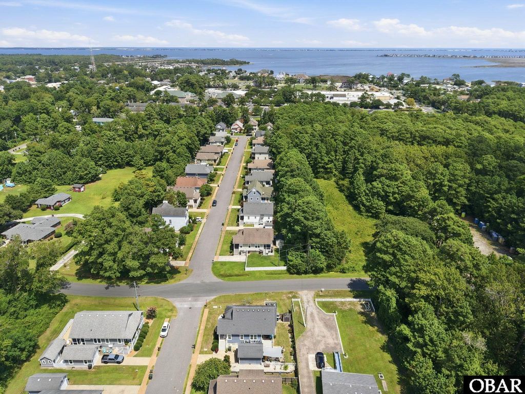 Image 48 of property listing at 800 Lindsey Lane, Manteo, NC 27954